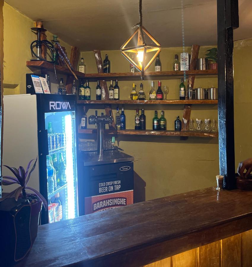 Hotel Tharu Garden And Beer Bar 奇旺 外观 照片